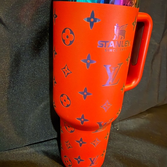 New Stanley 40oz Laser LEngravedV Red Tumbler with Straw *No Original Box* - Picture 3 of 7
